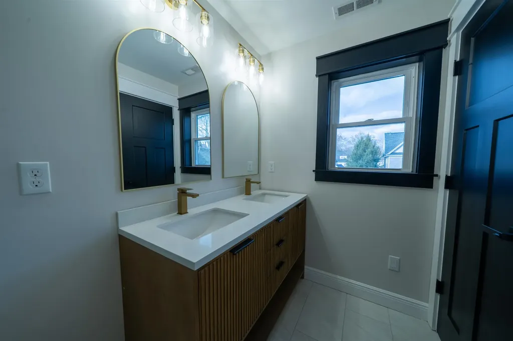 36D Courtland Street Nashua NH 03064