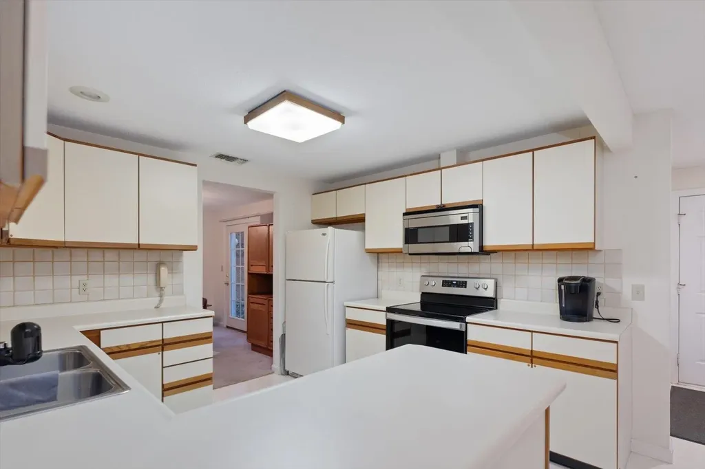 5 Surry Hill Drive Keene NH 03431