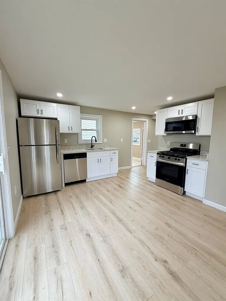 57 Washington Street Seabrook NH 03874