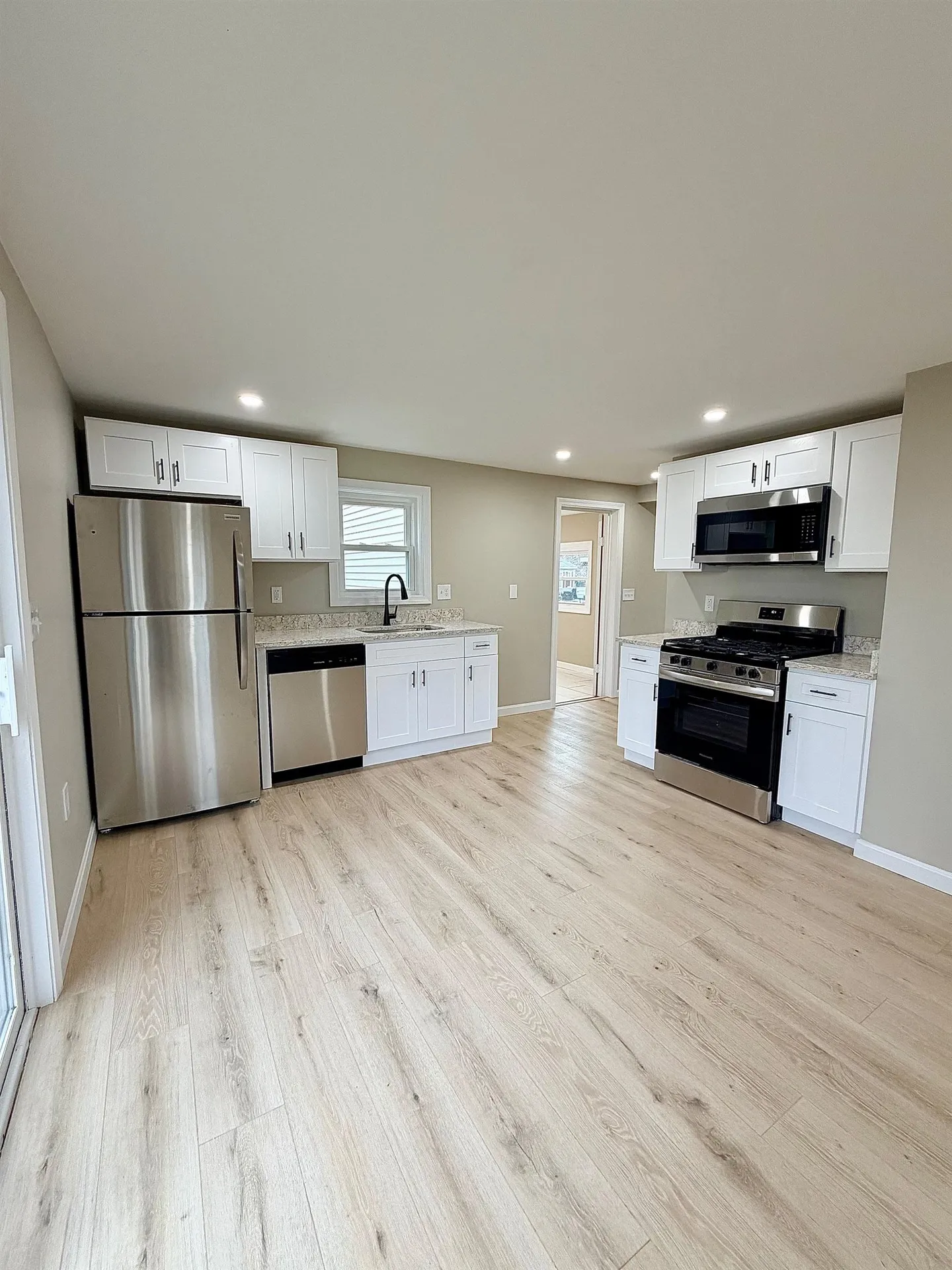 Seabrook NH, 57 Washington Street