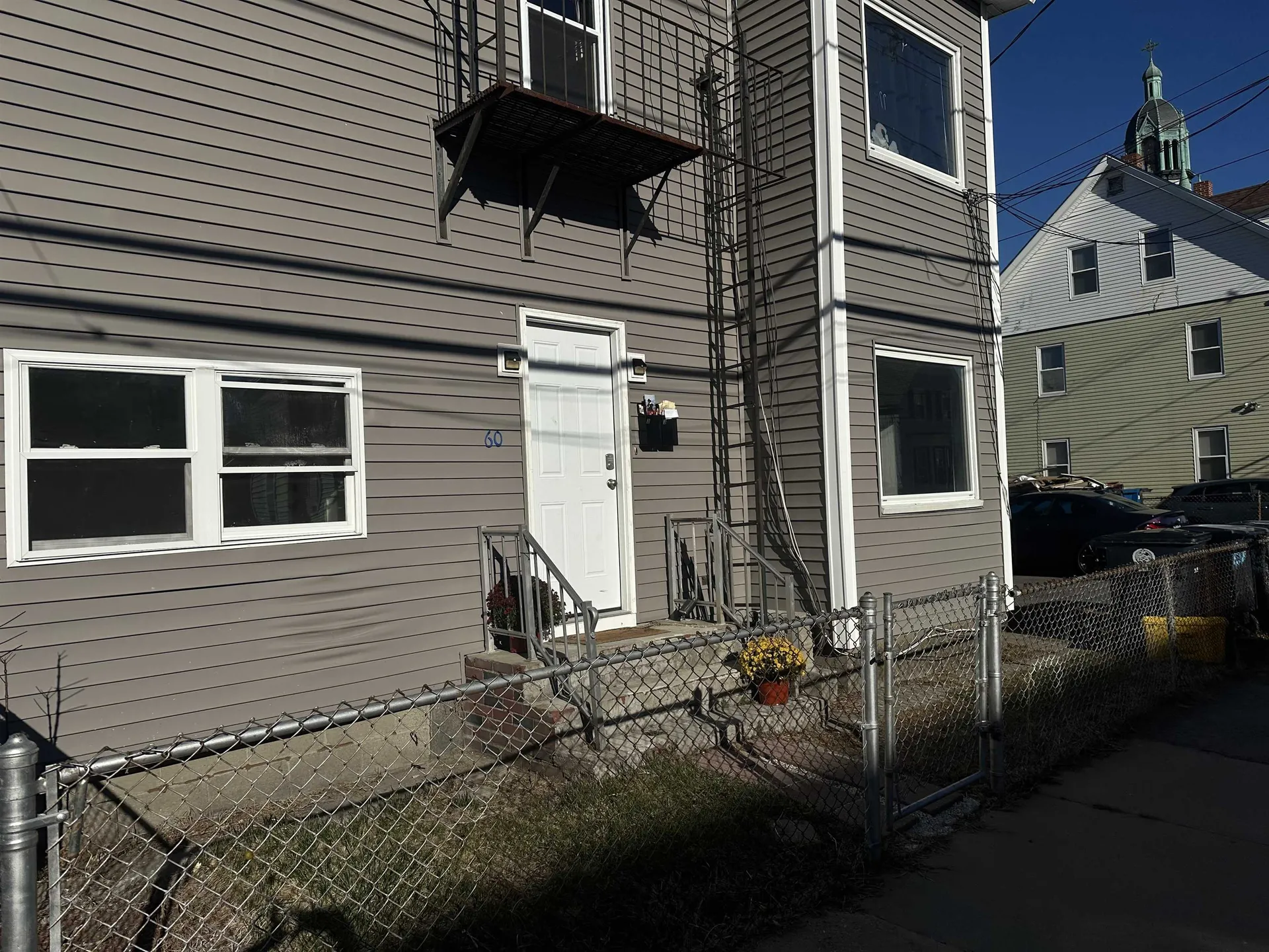 60 Whitney Street Nashua NH 03064