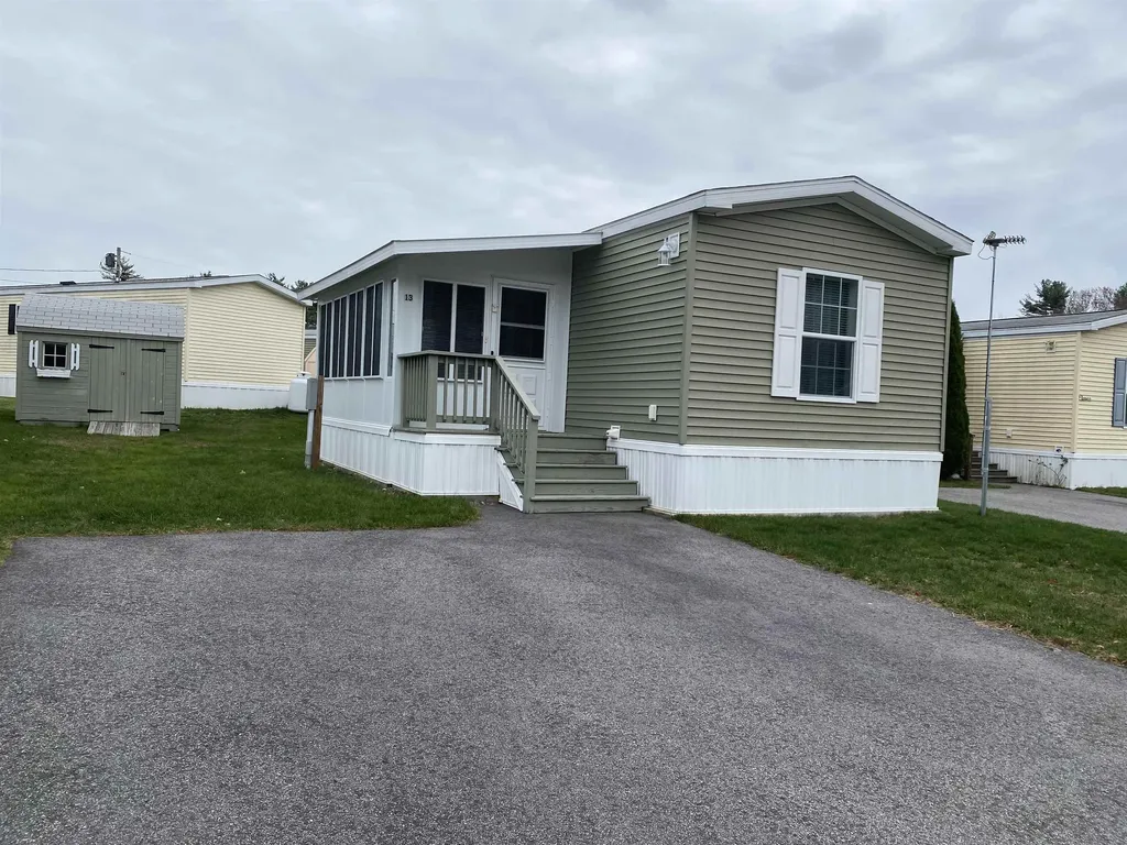 13 Second Street Exeter NH 03833