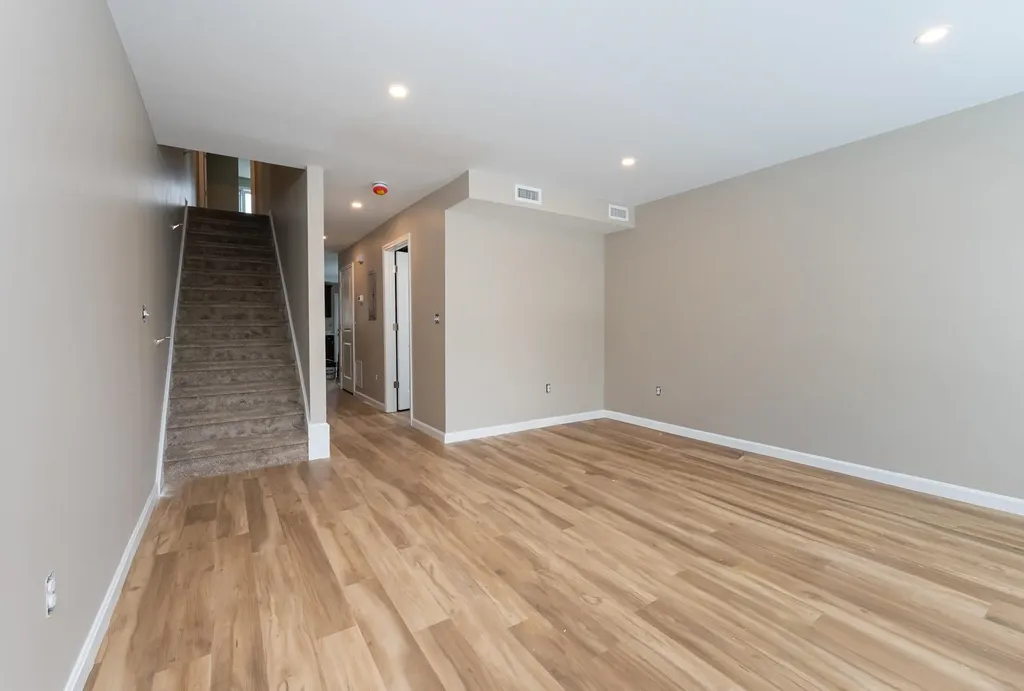 51 Academy Street Laconia NH 03246-3607