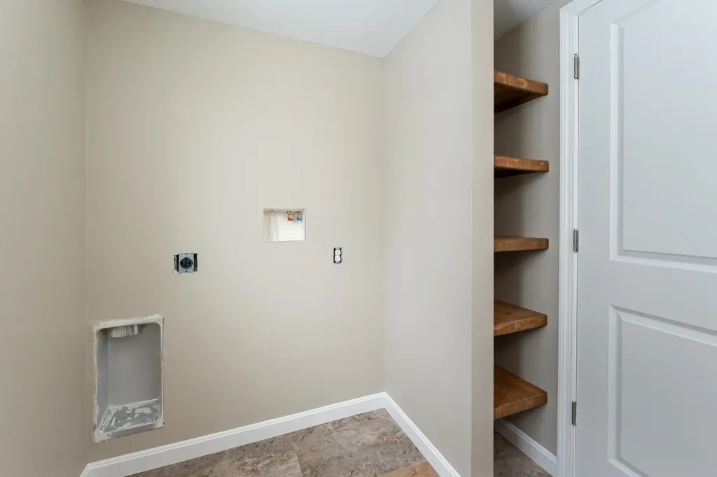 51 Academy Street Laconia NH 03246-3607