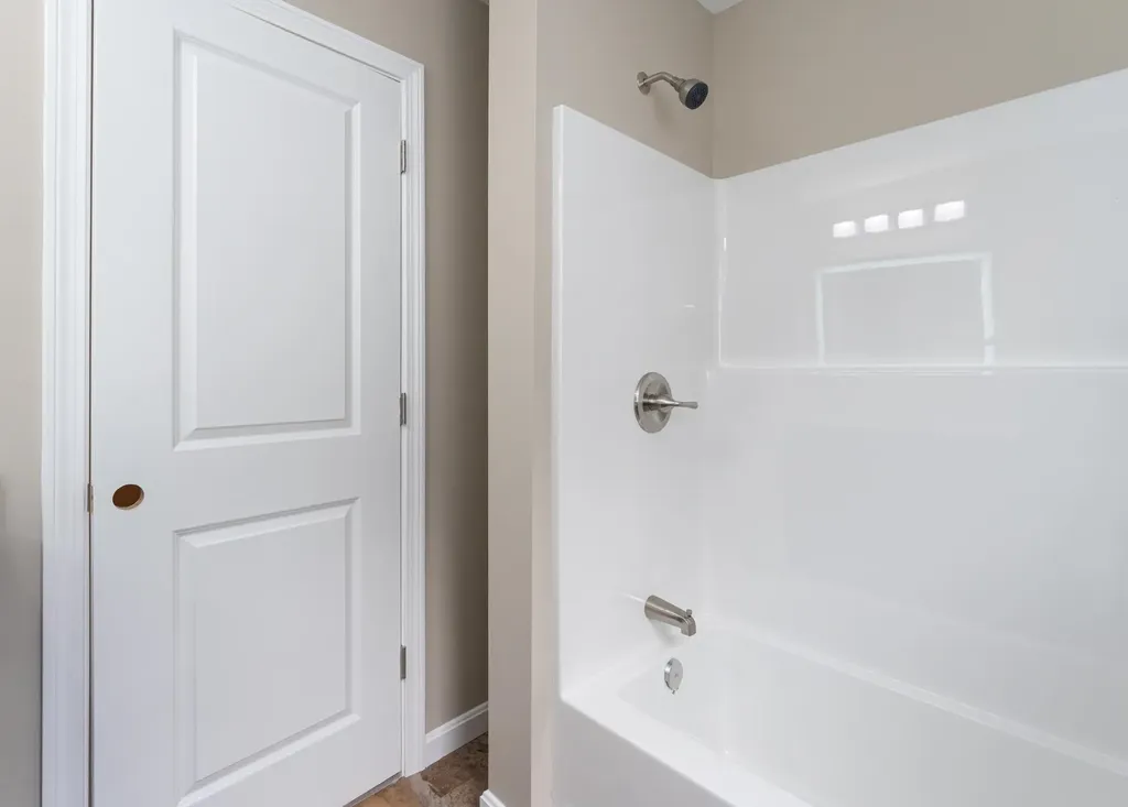 51 Academy Street Laconia NH 03246-3607