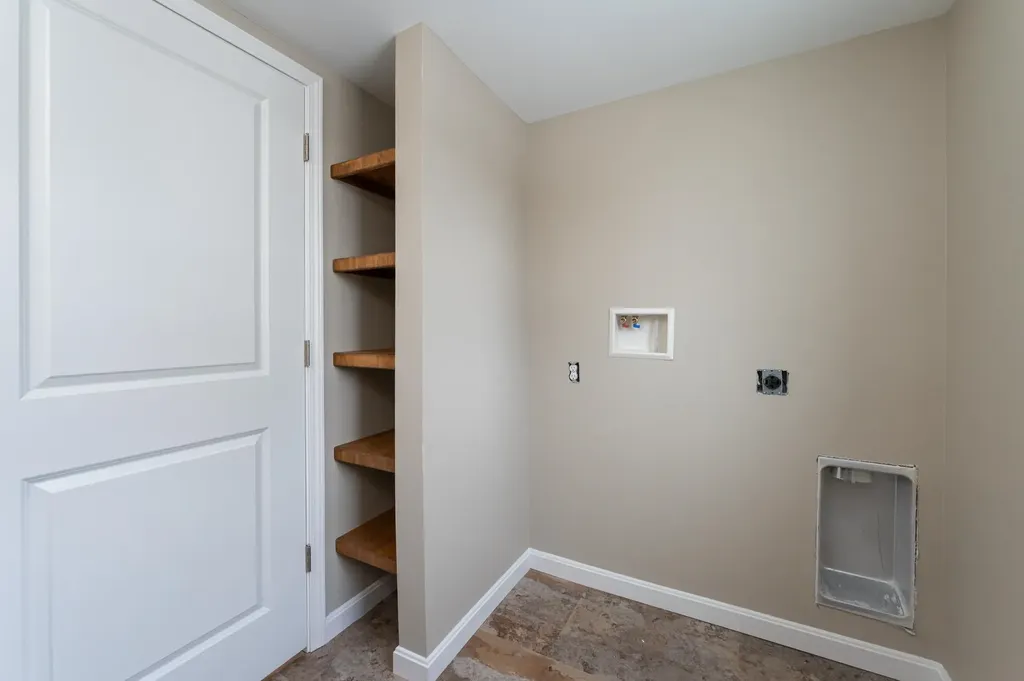 51 Academy Street Laconia NH 03246-3607