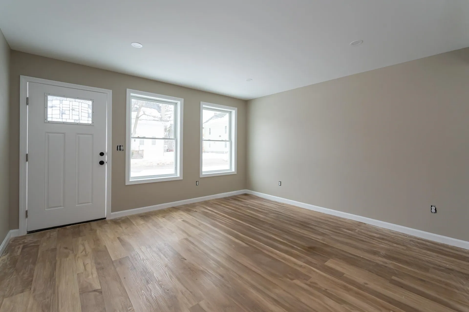 51 Academy Street Laconia NH 03246-3607