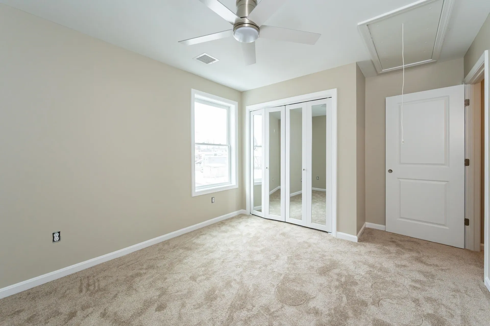 51 Academy Street Laconia NH 03246-3607