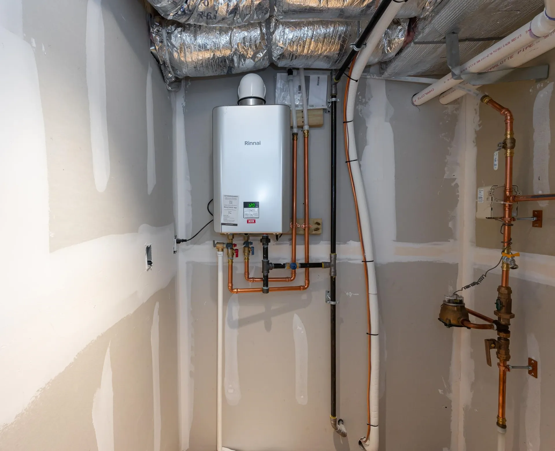 51 Academy Street Laconia NH 03246-3607