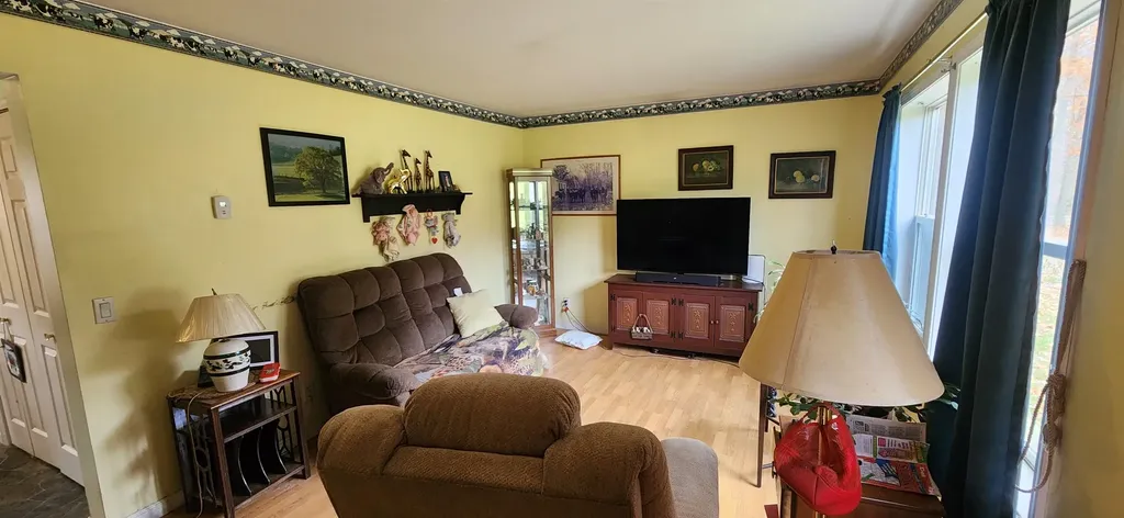 49 River Road Westmoreland NH 03467