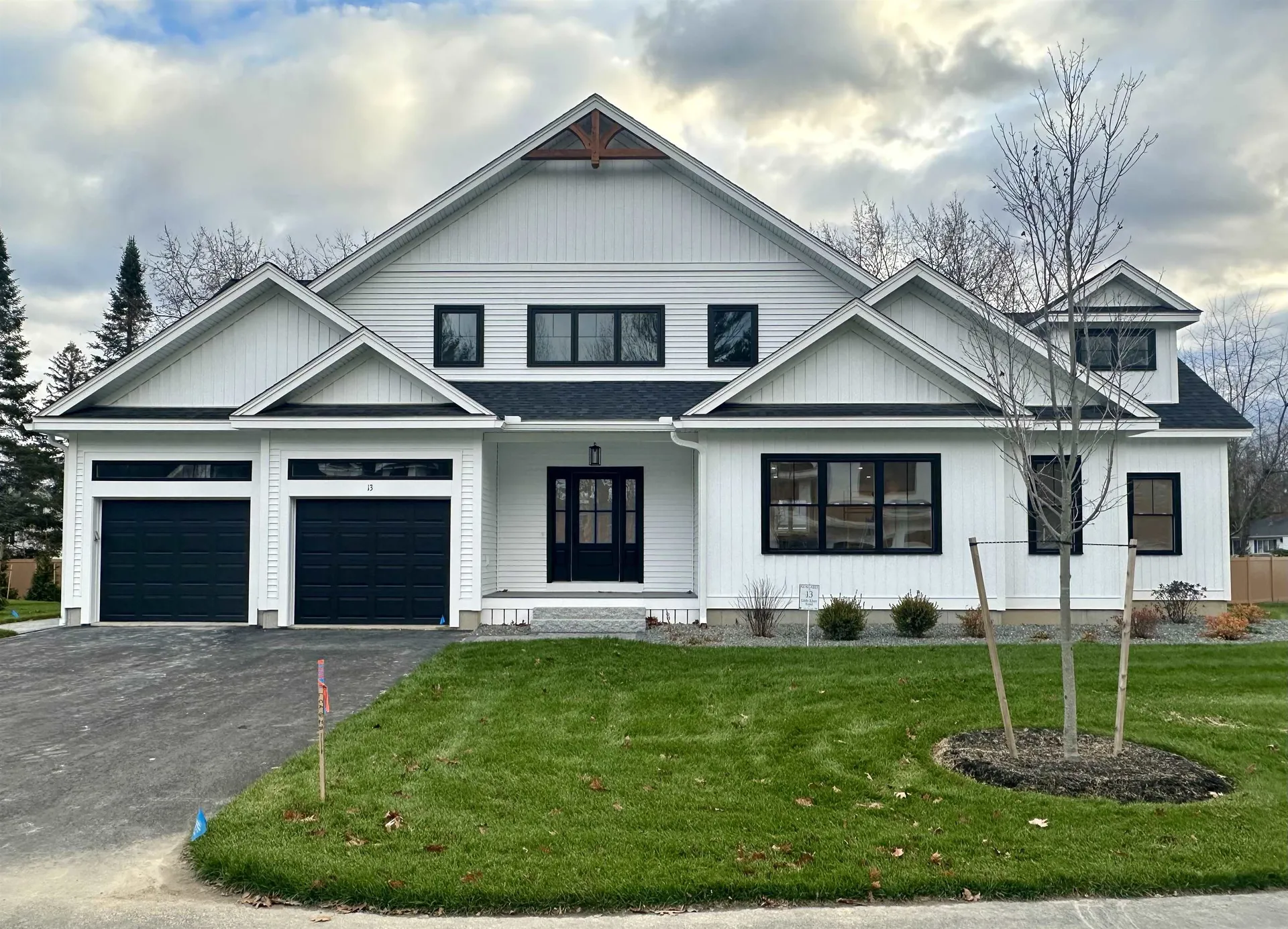 Exeter NH, 13 Little River Road, Unit lot 2