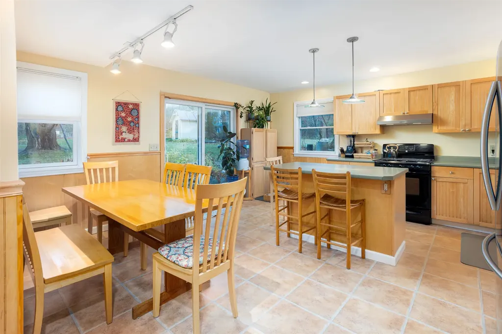 2797 Malletts Bay Avenue Colchester VT 05446