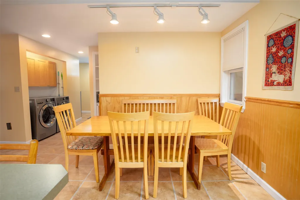 2797 Malletts Bay Avenue Colchester VT 05446