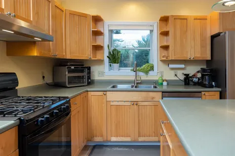 2797 Malletts Bay Avenue Colchester VT 05446