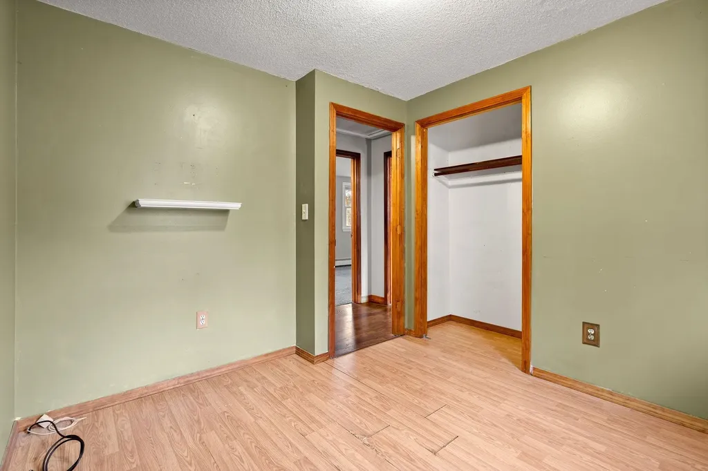 4 Viza Avenue Derry NH 03038