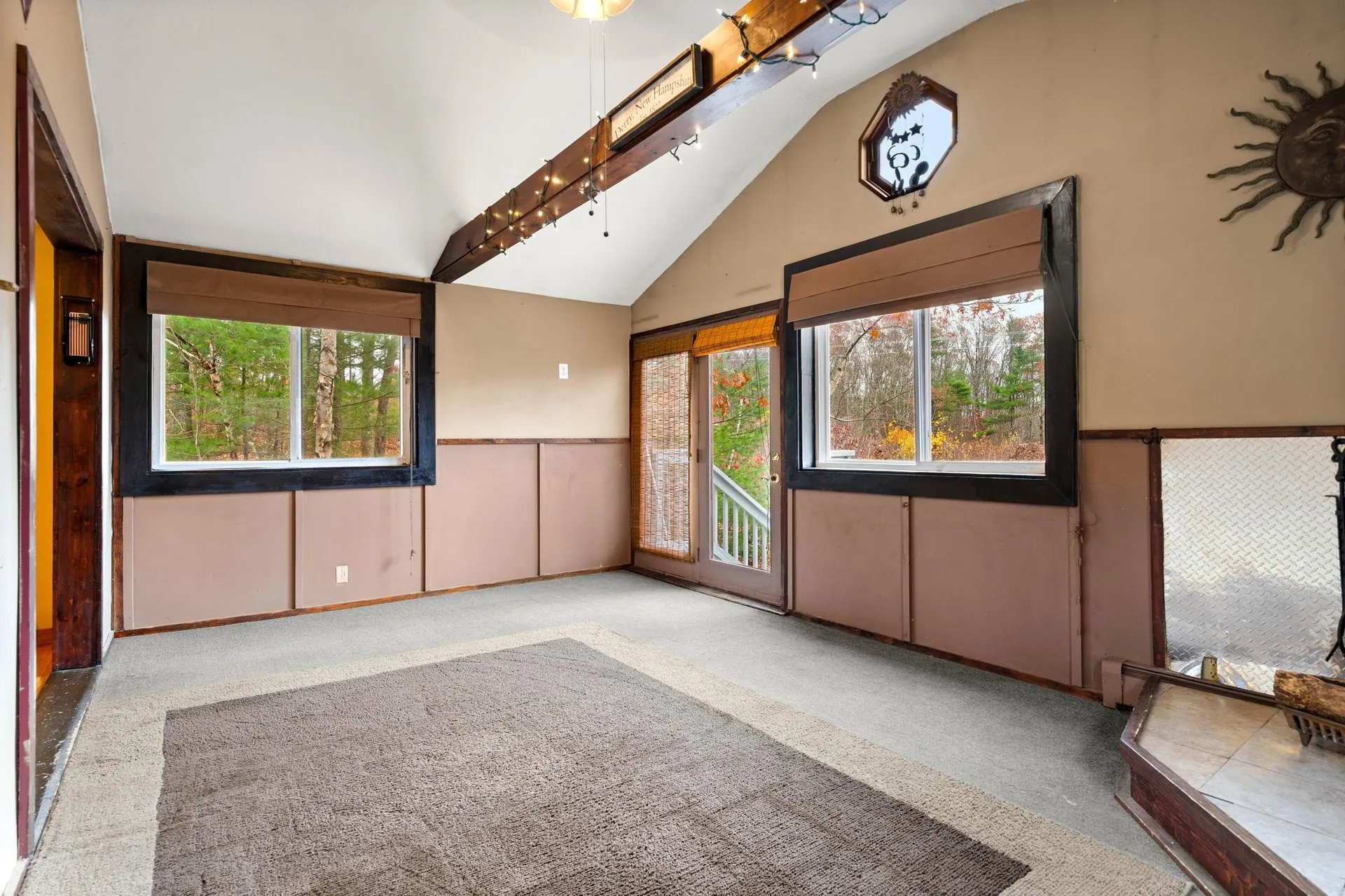 4 Viza Avenue Derry NH 03038