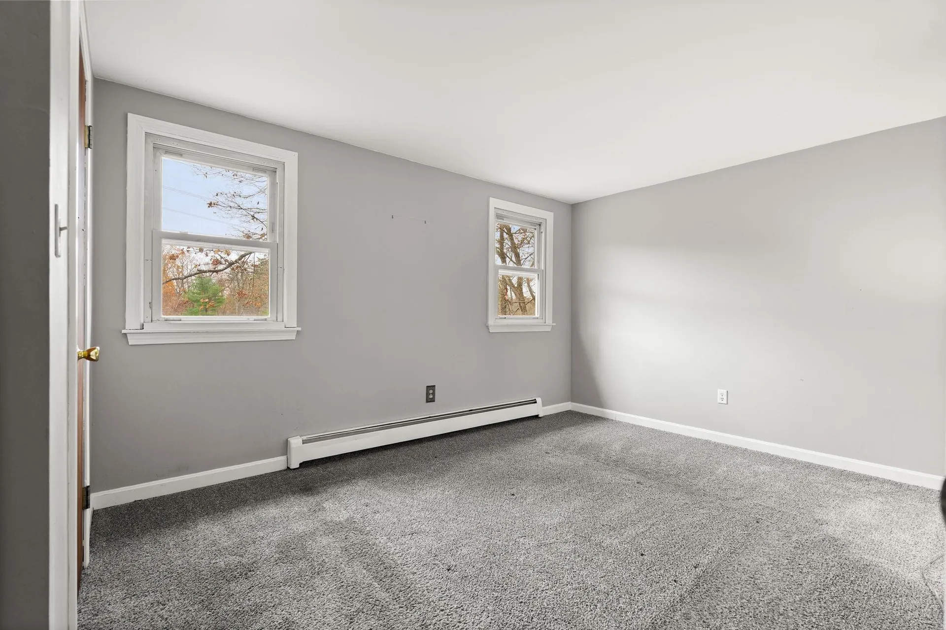 4 Viza Avenue Derry NH 03038