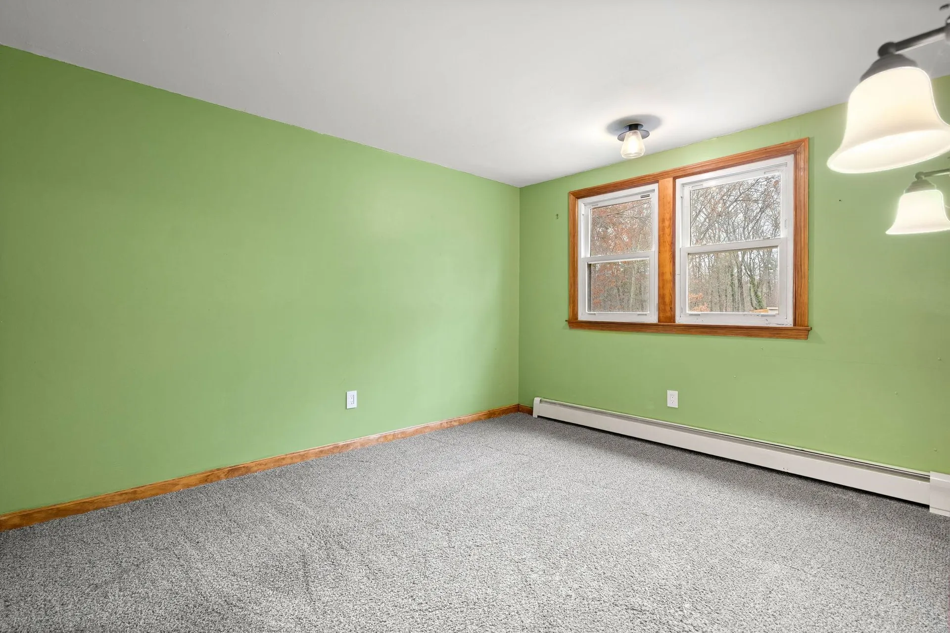 4 Viza Avenue Derry NH 03038