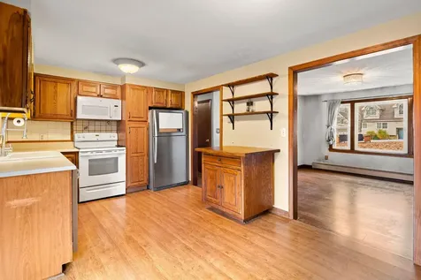 4 Viza Avenue Derry NH 03038