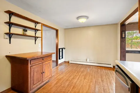 4 Viza Avenue Derry NH 03038