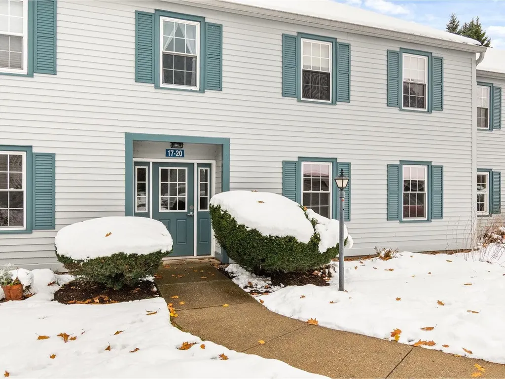 19 Twin Oaks Terrace South Burlington VT 05403