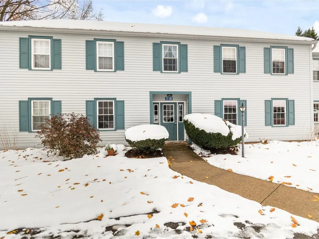 19 Twin Oaks Terrace South Burlington VT 05403