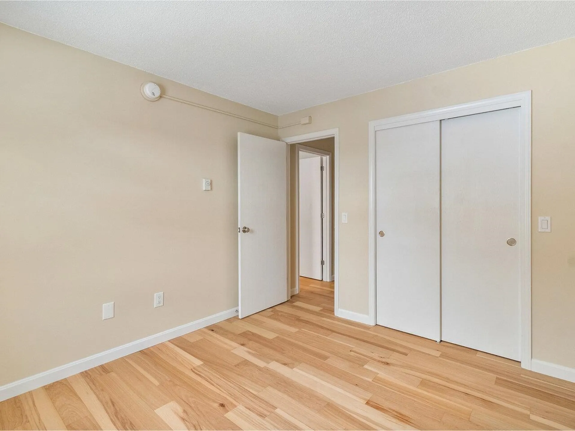 19 Twin Oaks Terrace South Burlington VT 05403