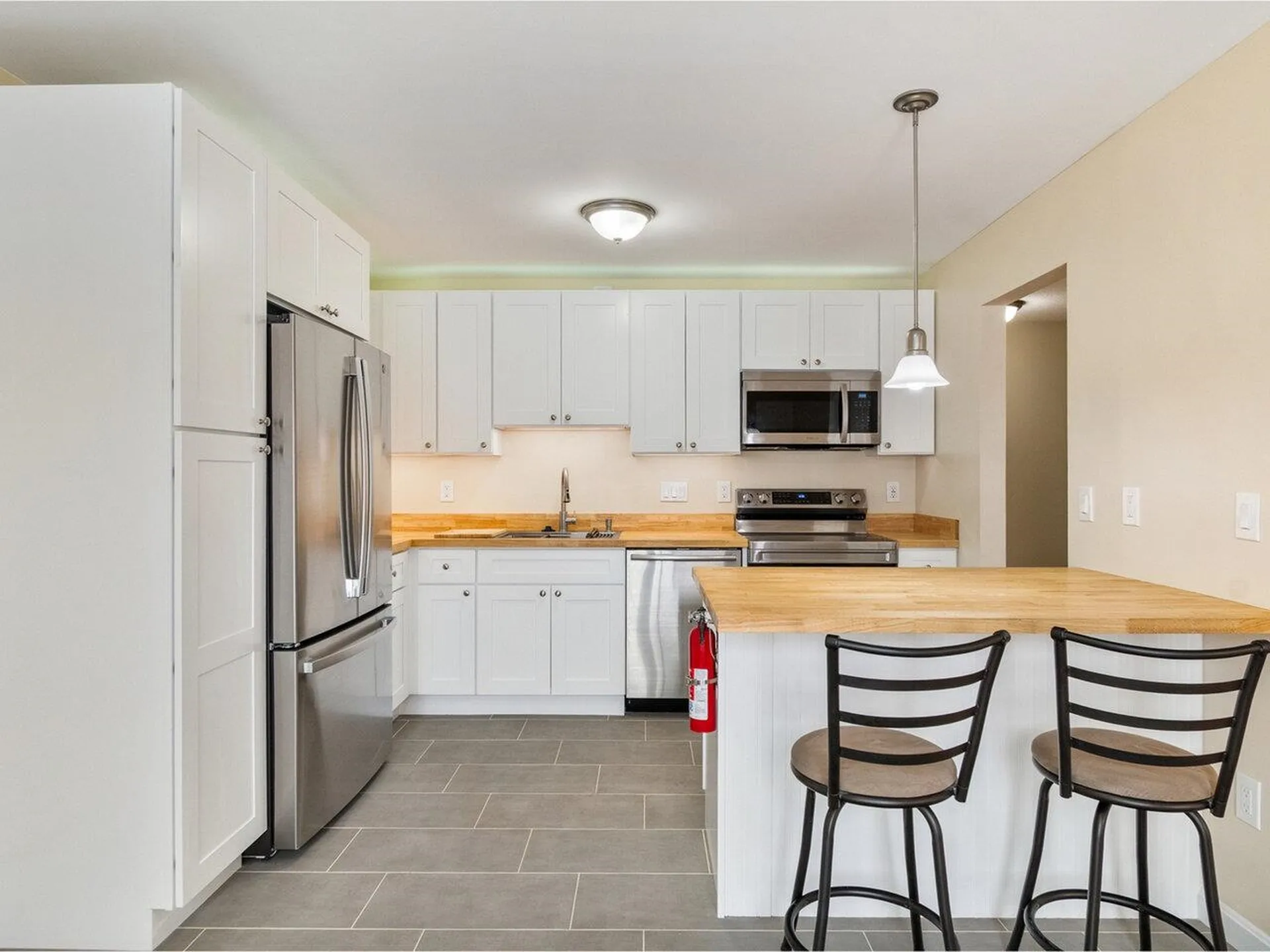 19 Twin Oaks Terrace South Burlington VT 05403