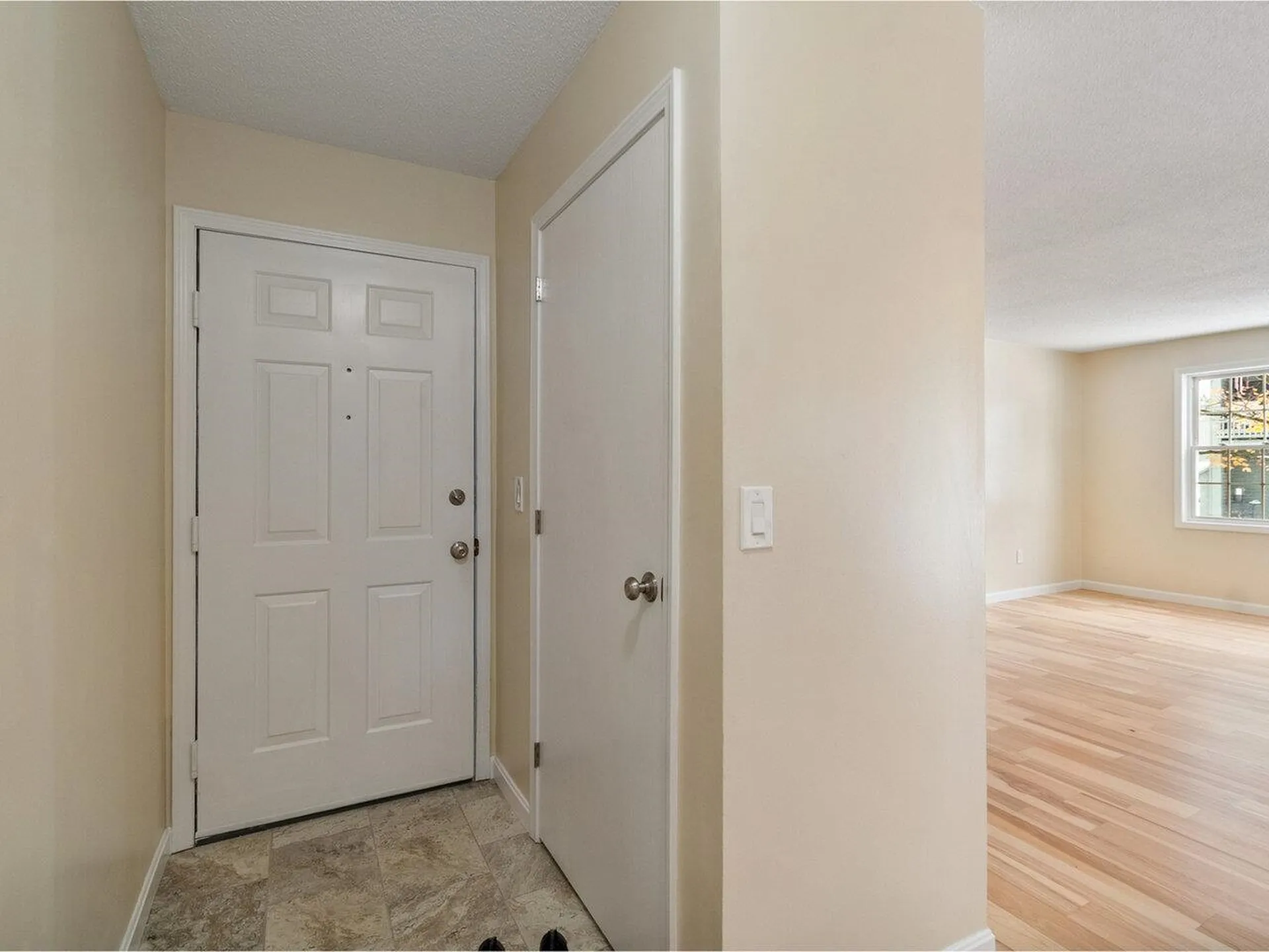 19 Twin Oaks Terrace South Burlington VT 05403