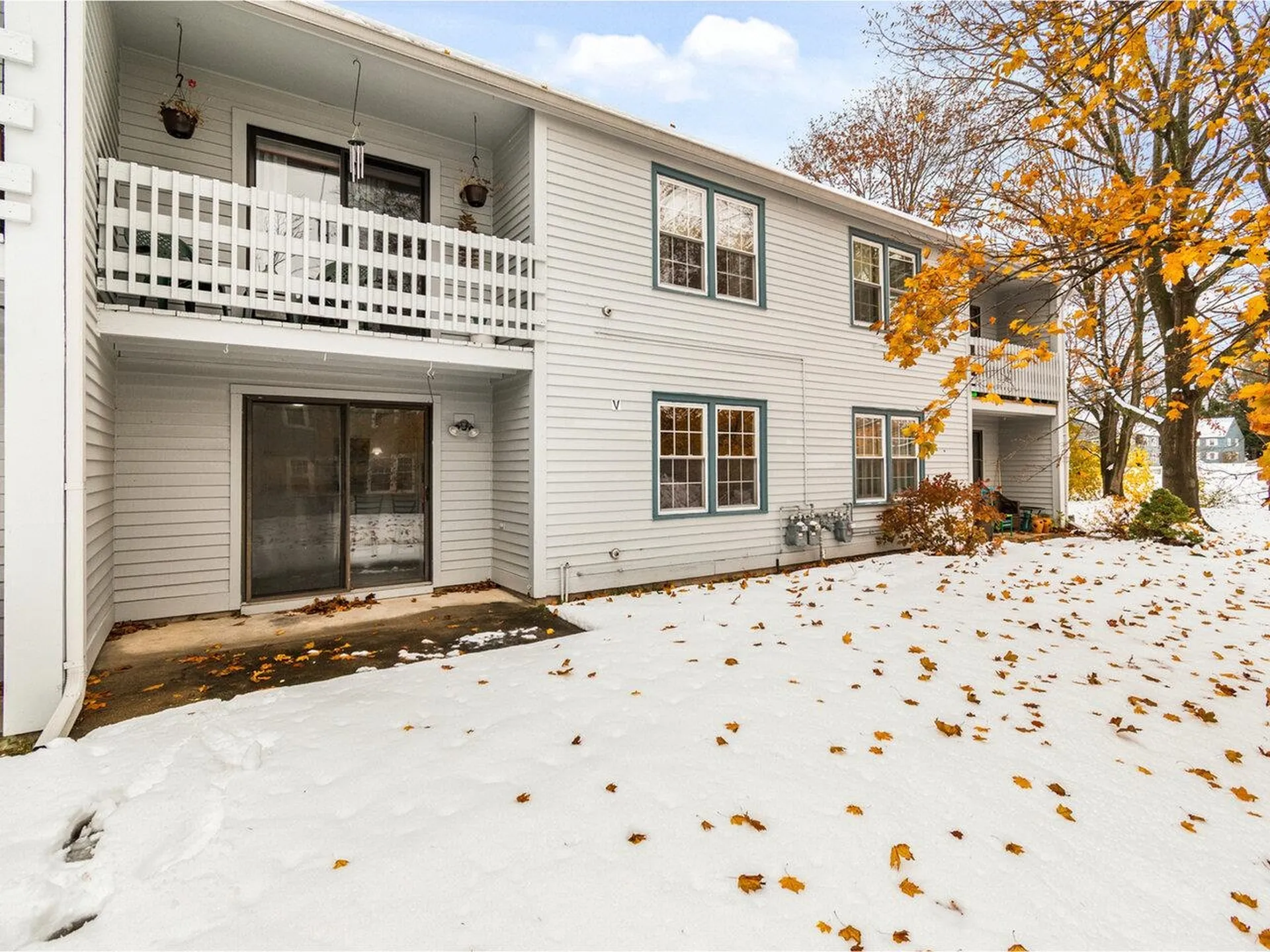 19 Twin Oaks Terrace South Burlington VT 05403