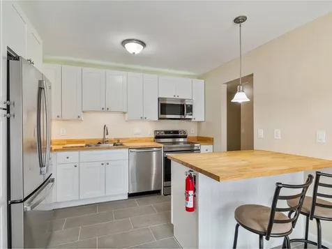 19 Twin Oaks Terrace South Burlington VT 05403