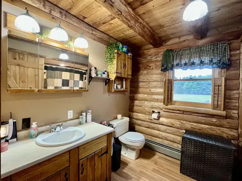 11 Owens Road Milan NH 03588