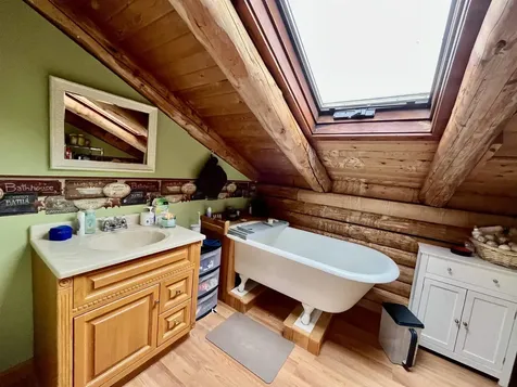 11 Owens Road Milan NH 03588