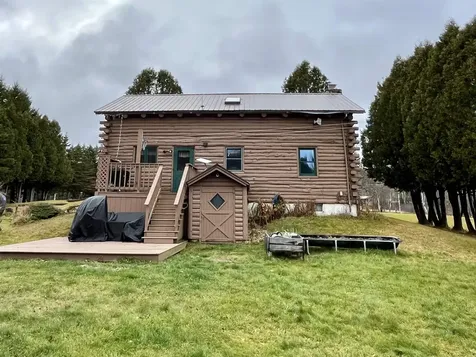 11 Owens Road Milan NH 03588