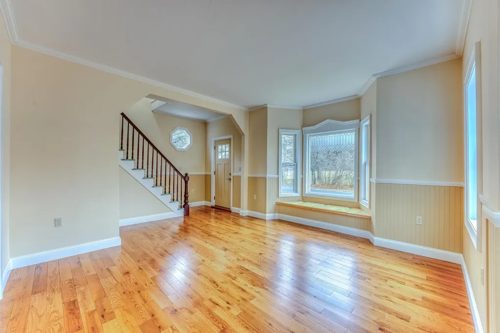 35 Mad River Road Campton NH 03223