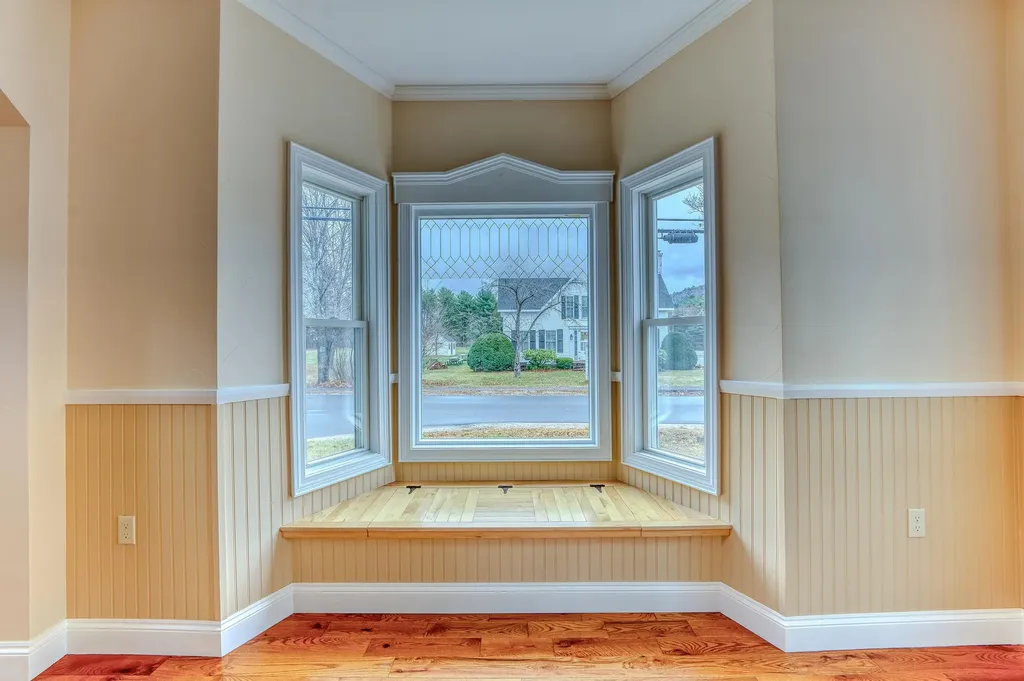 35 Mad River Road Campton NH 03223