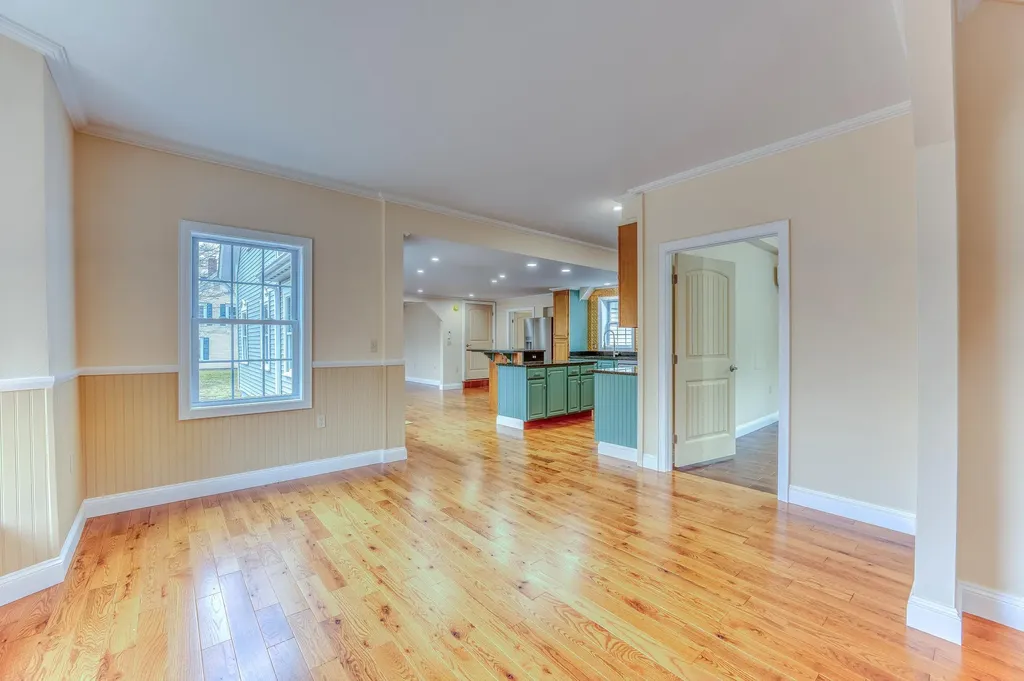 35 Mad River Road Campton NH 03223