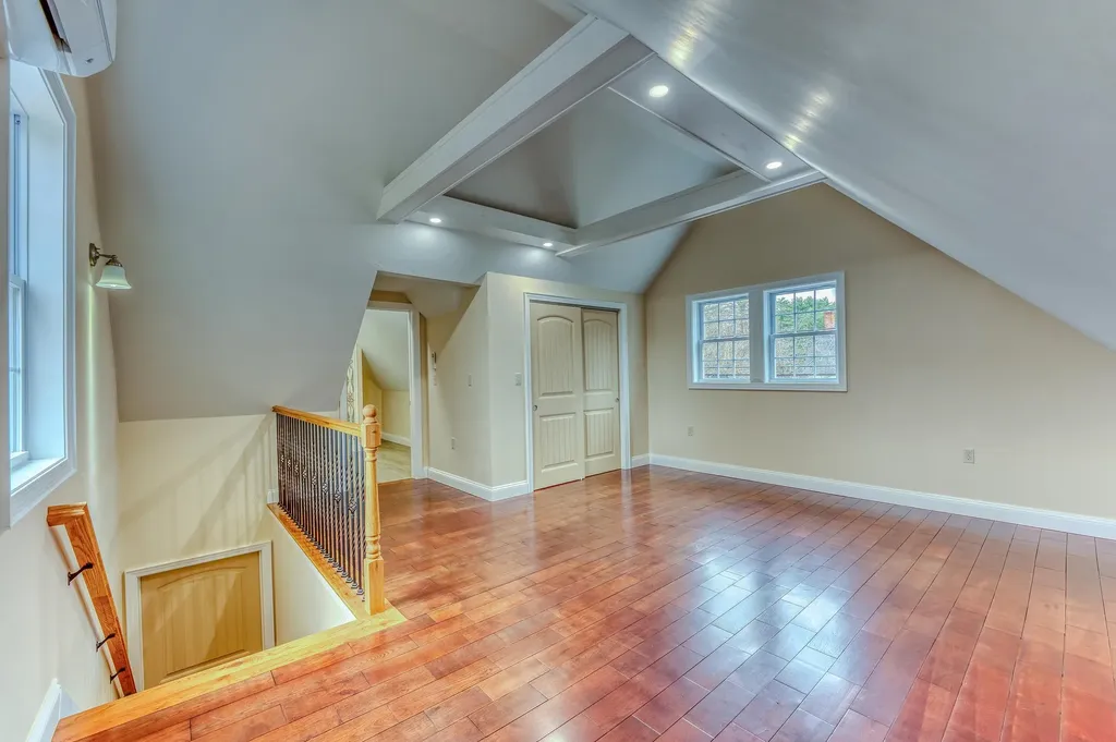 35 Mad River Road Campton NH 03223