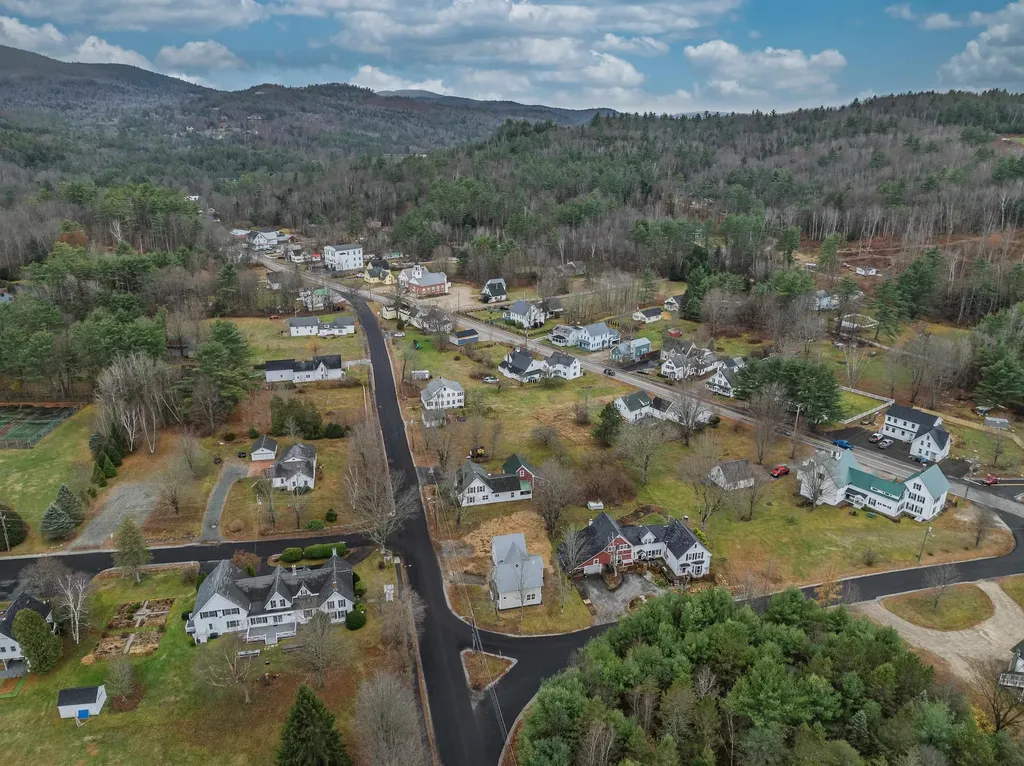 35 Mad River Road Campton NH 03223