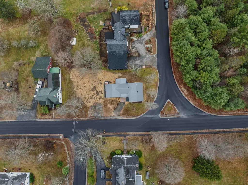 35 Mad River Road Campton NH 03223