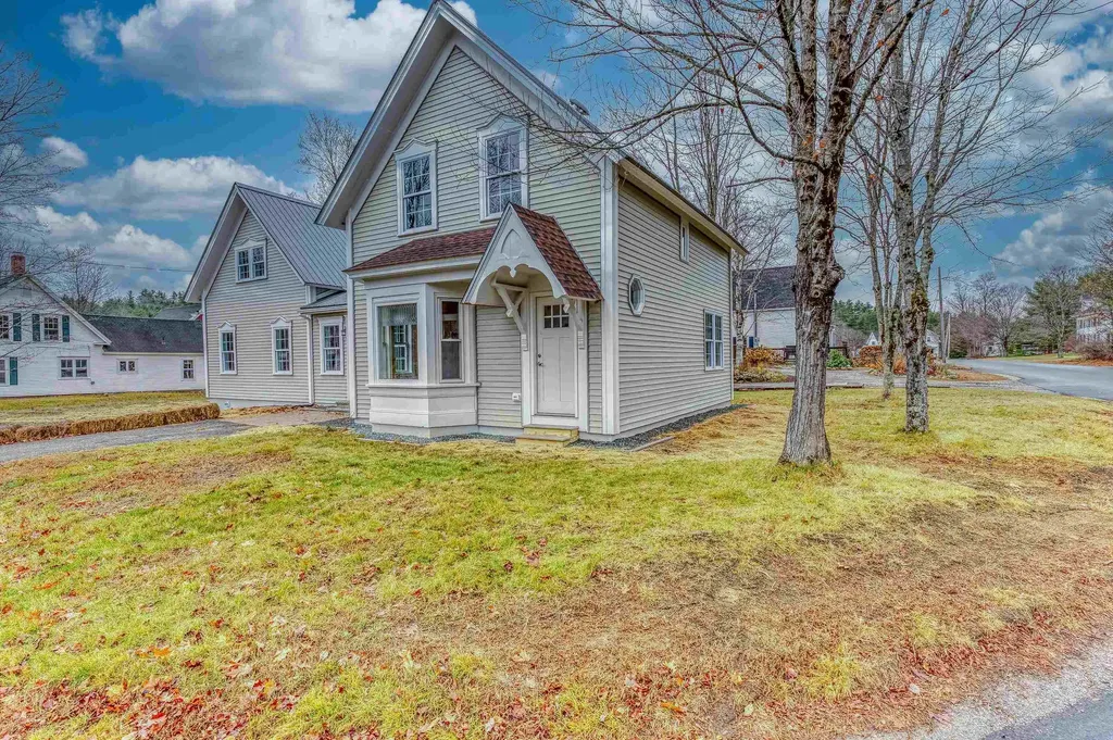 35 Mad River Road Campton NH 03223