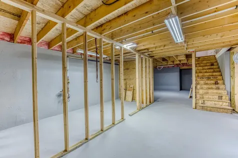 35 Mad River Road Campton NH 03223