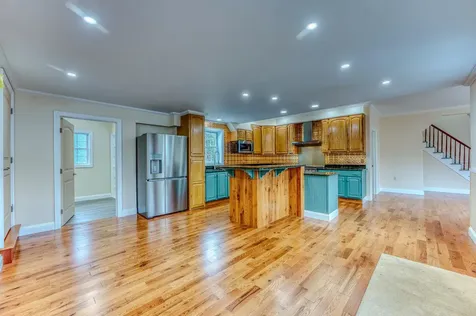 35 Mad River Road Campton NH 03223