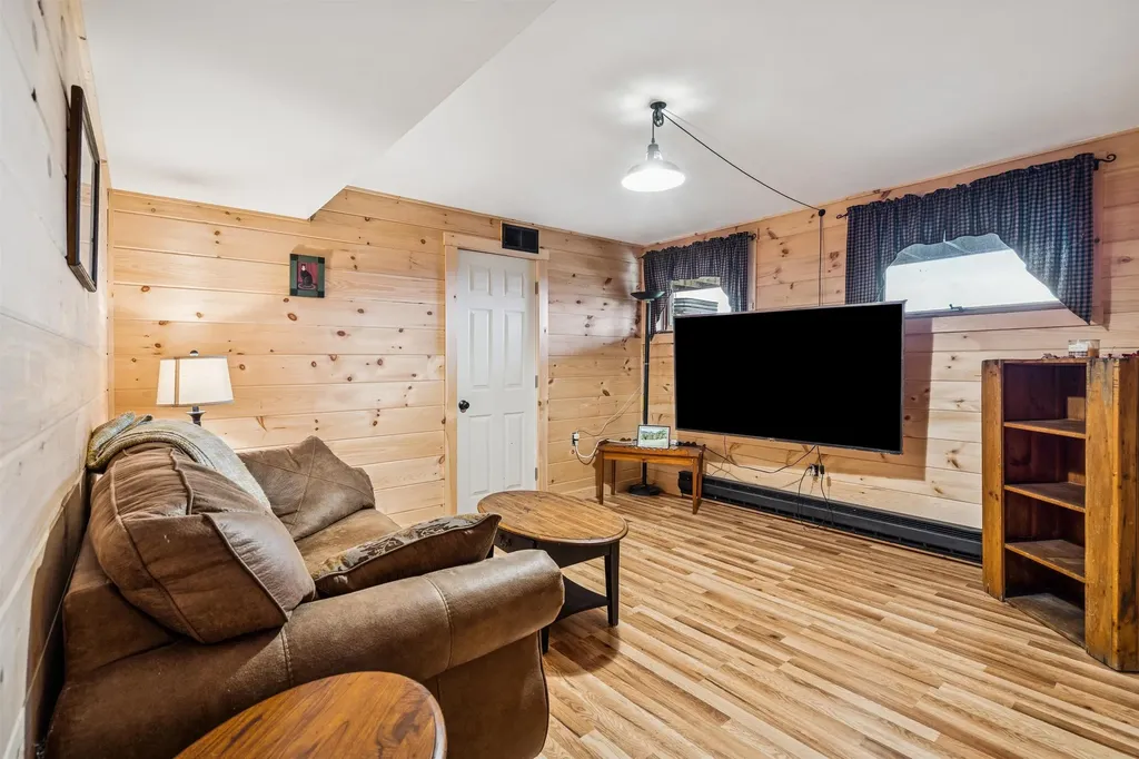 867 East Bethel Road Randolph VT 05061