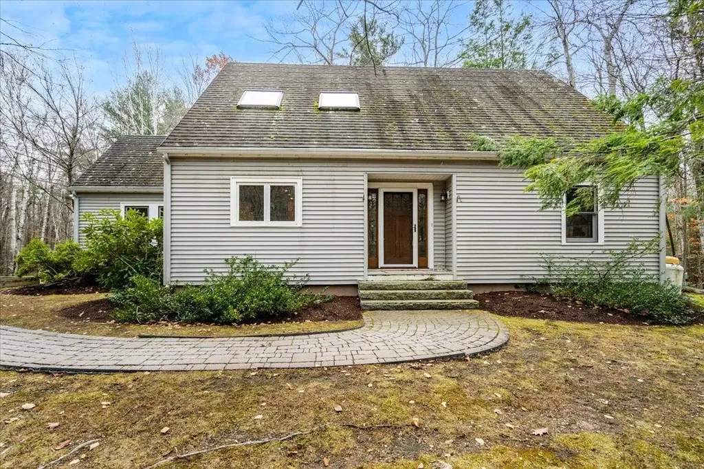 914 Back Mountain Road Goffstown NH 03045