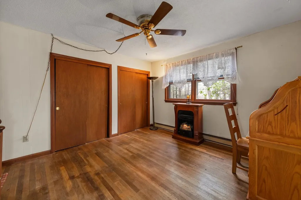 14 Heritage Hill Road Holderness NH 03245