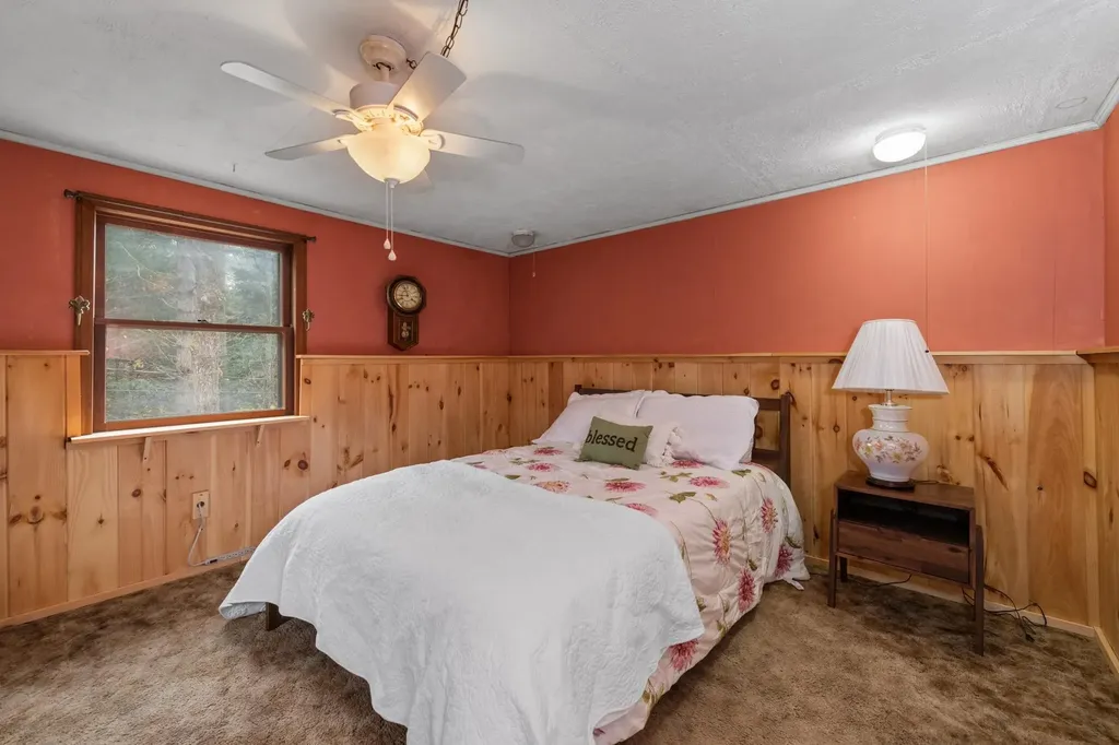 14 Heritage Hill Road Holderness NH 03245