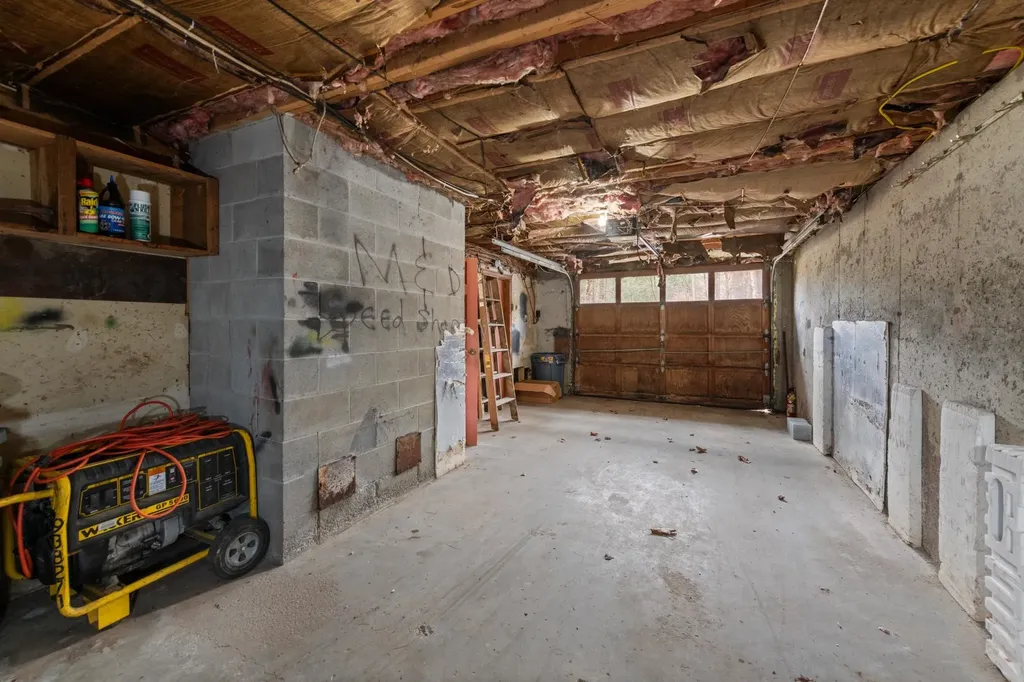 14 Heritage Hill Road Holderness NH 03245