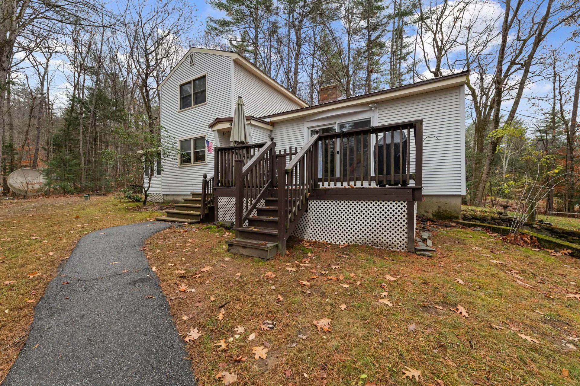 14 Heritage Hill Road Holderness NH 03245