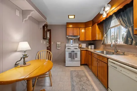 14 Heritage Hill Road Holderness NH 03245